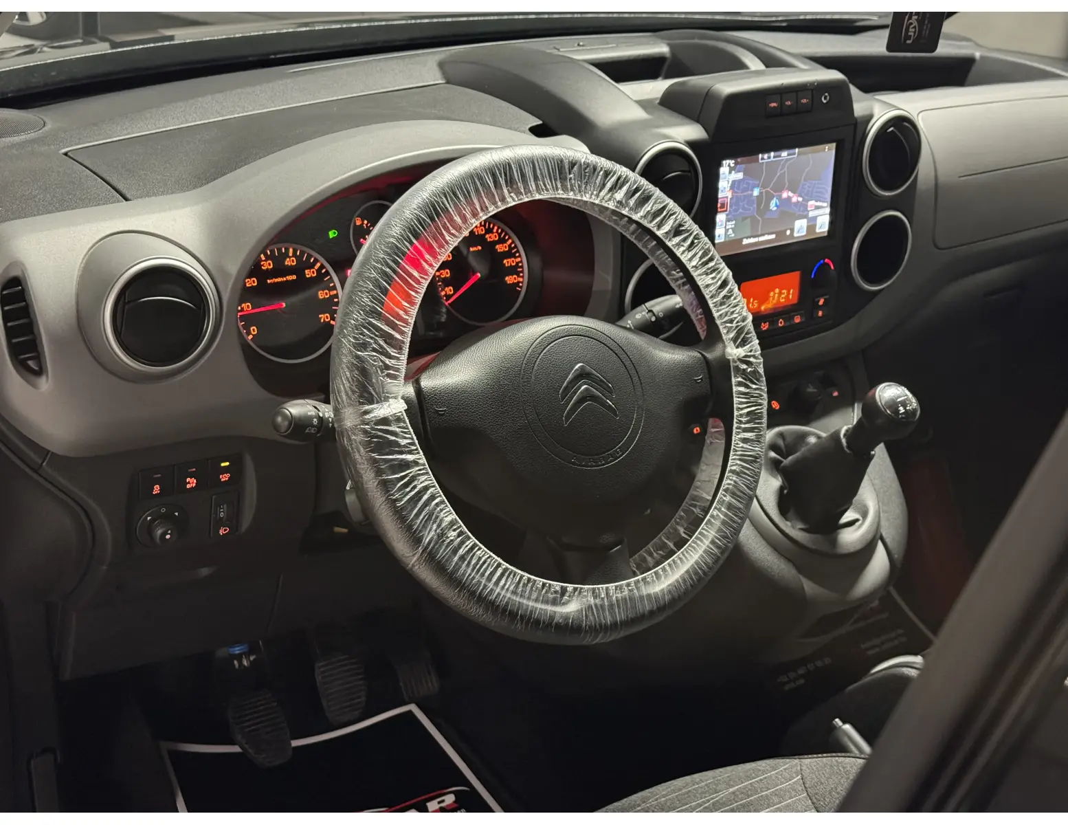 Citroën Berlingo 1.2i – Zuinig, Ruim &amp; Betrouwbaar !