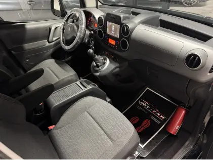 Citroën Berlingo 1.2i – Zuinig, Ruim &amp; Betrouwbaar !