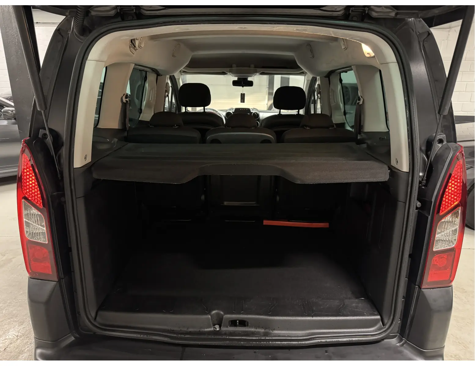 Citroën Berlingo 1.2i – Zuinig, Ruim &amp; Betrouwbaar !