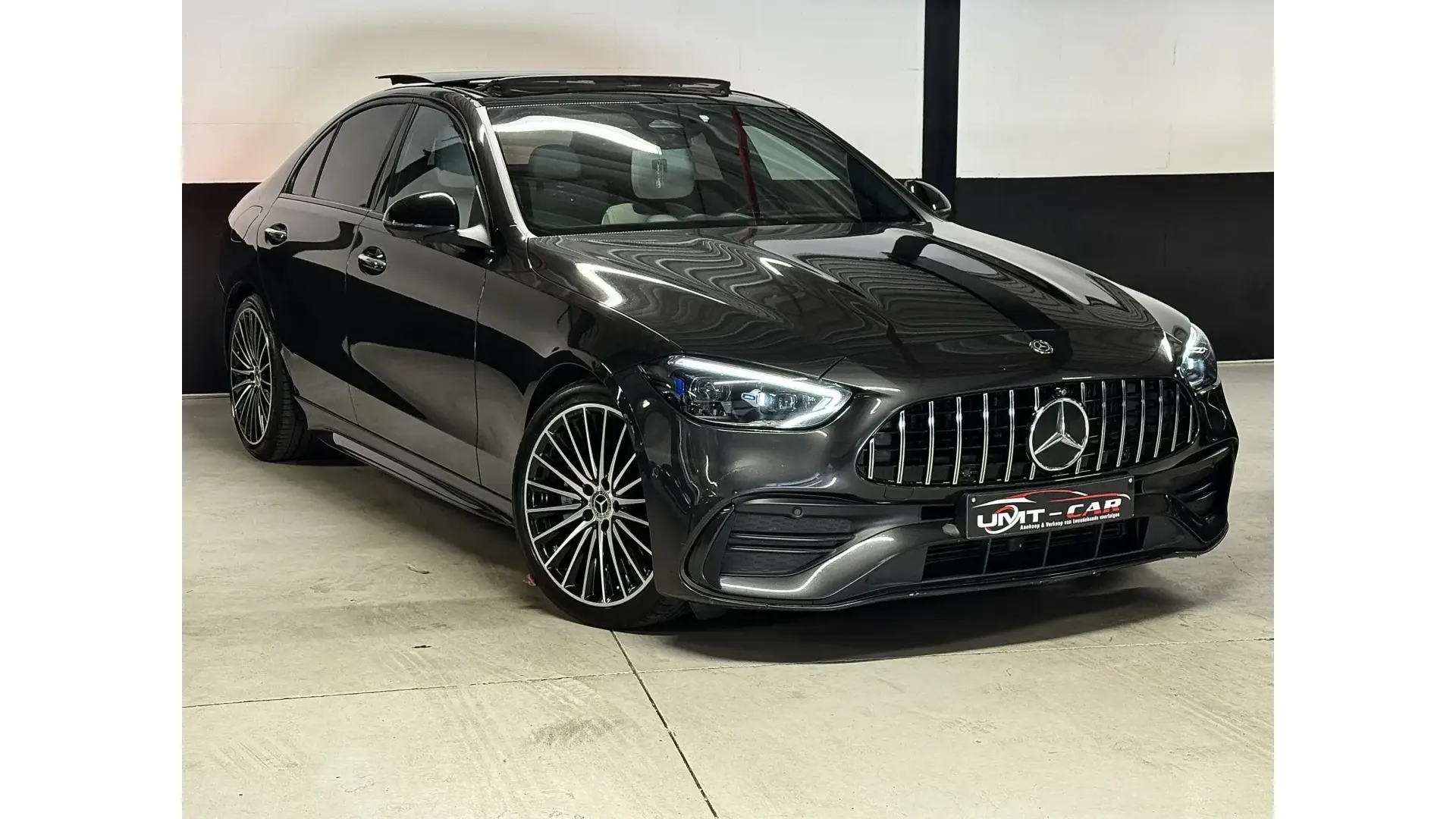 Mercedes C180 AMG Line 2022 – Luxe & Stijlvol Rijplezier - Afbeelding 1 (groot)