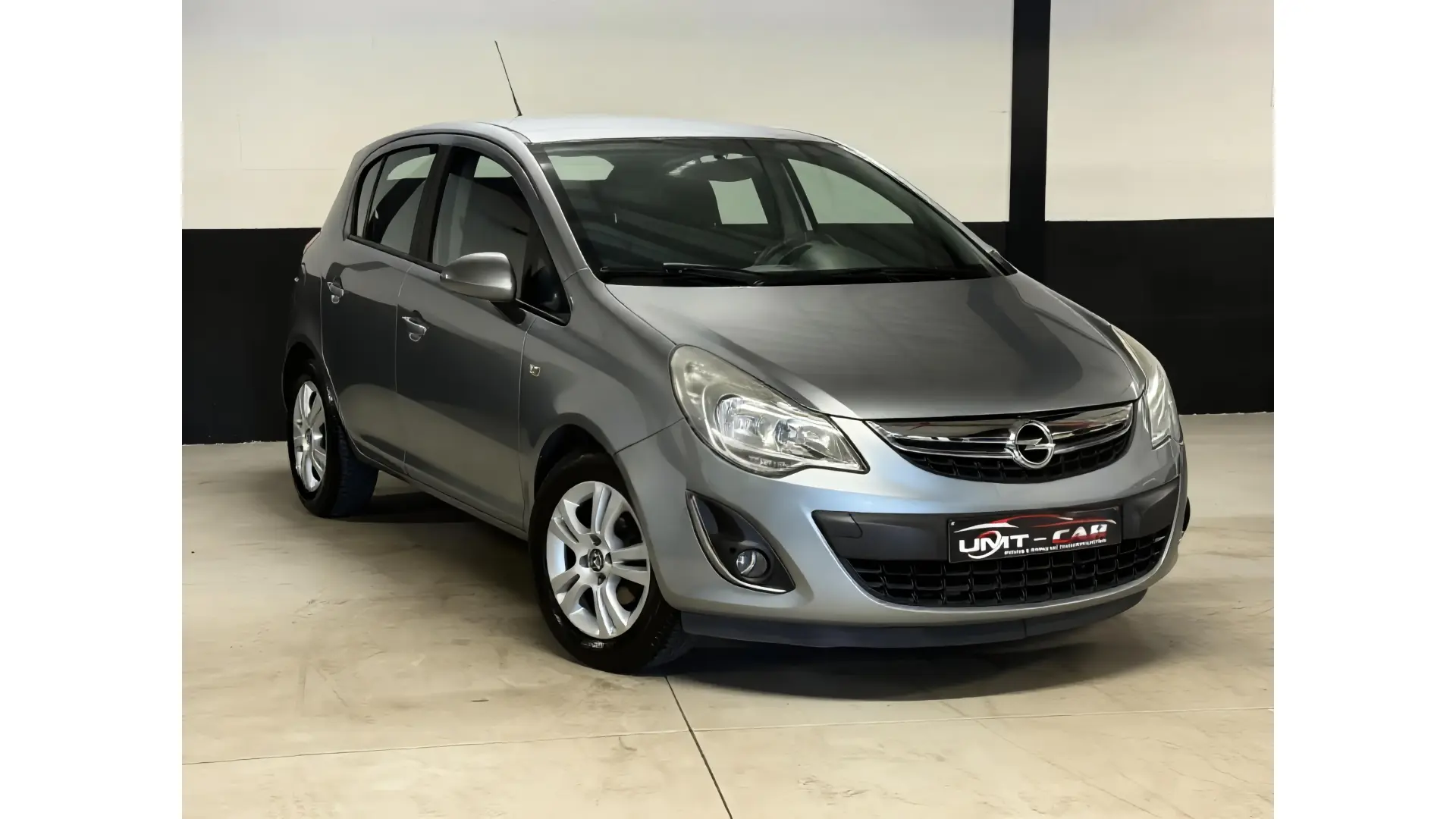 Opel Corsa 1.2i Benzine Met Navi En Airco Gekeurd 115 Duizend - Afbeelding 1 (groot)