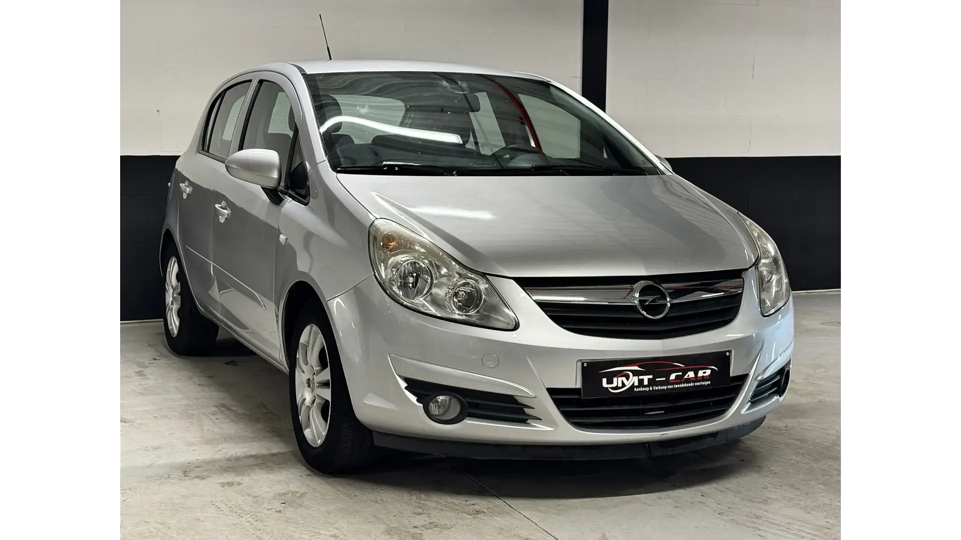 Opel Corsa 1.4 Automaat | Compacte Benzinewagen LEZ ✅ - Afbeelding 1 (groot)