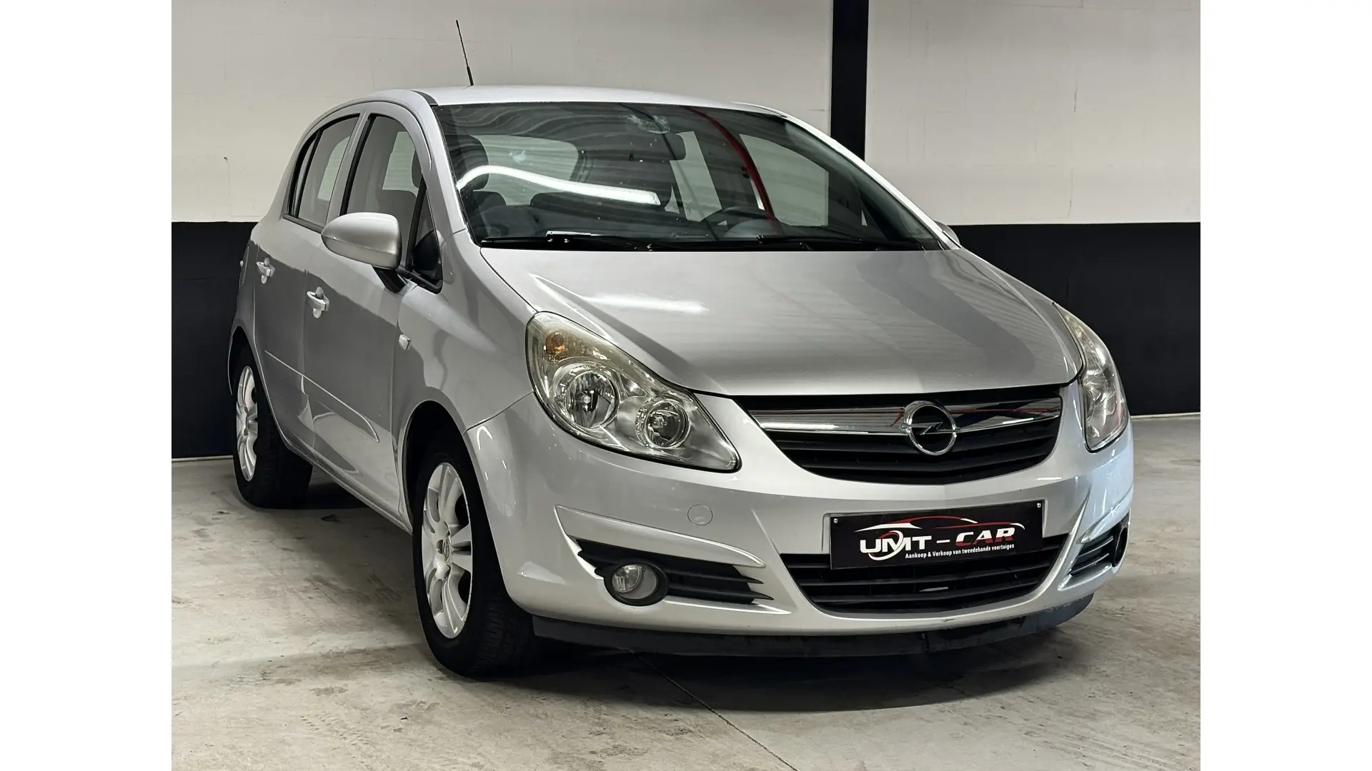 Opel Corsa 1.4 Automaat | Compacte Benzinewagen LEZ ✅ - Afbeelding 1 (groot)