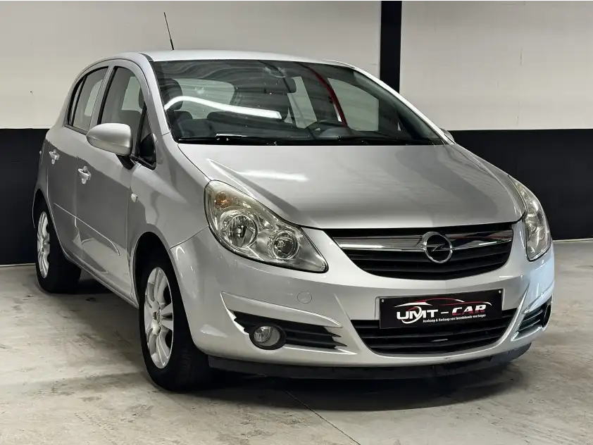 Opel Corsa 1.4 Automaat | Compacte Benzinewagen LEZ ✅ - Afbeelding 1