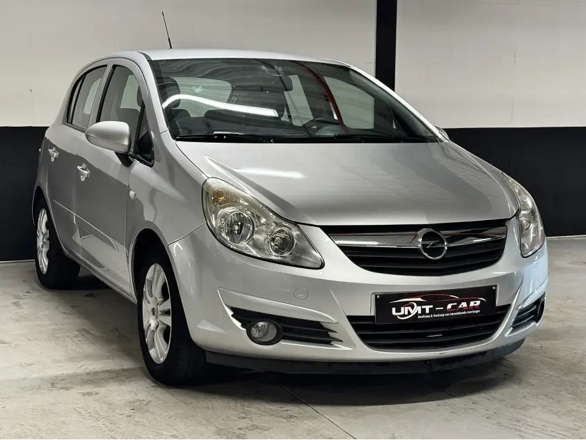Opel Corsa 1.4 Automaat | Compacte Benzinewagen LEZ ✅ - Afbeelding 1