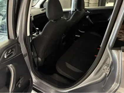 Peugeot 208 Puretech Suv Deal