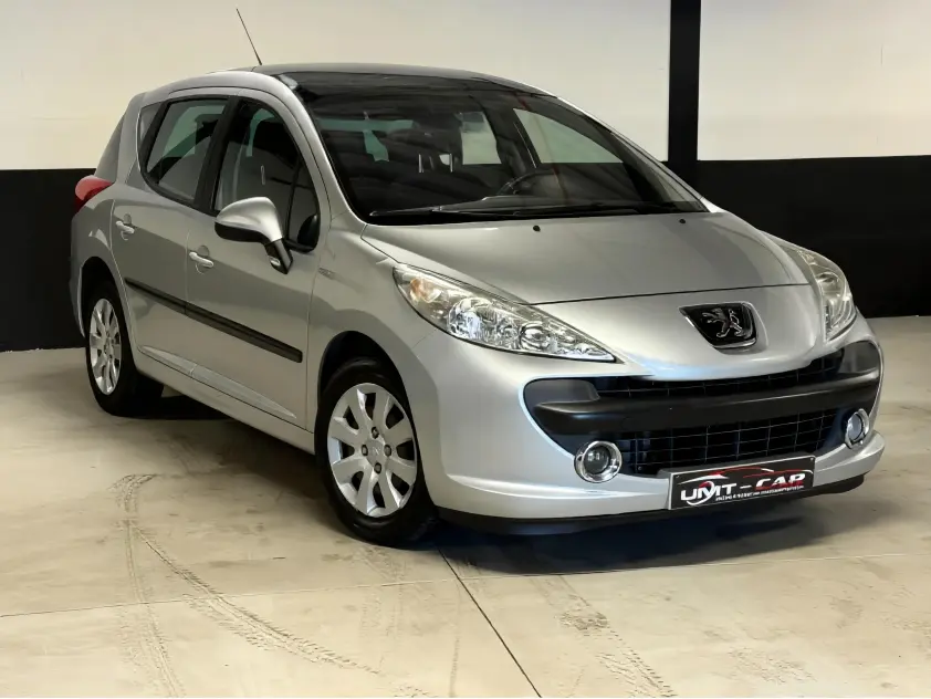 Peugeot 207 Benzine Automaat Met Maar 75 Duizend Kilometer - Afbeelding 1