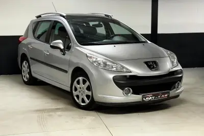 Peugeot 207 SW met Panoramadak — Top Occasie Met Garantie