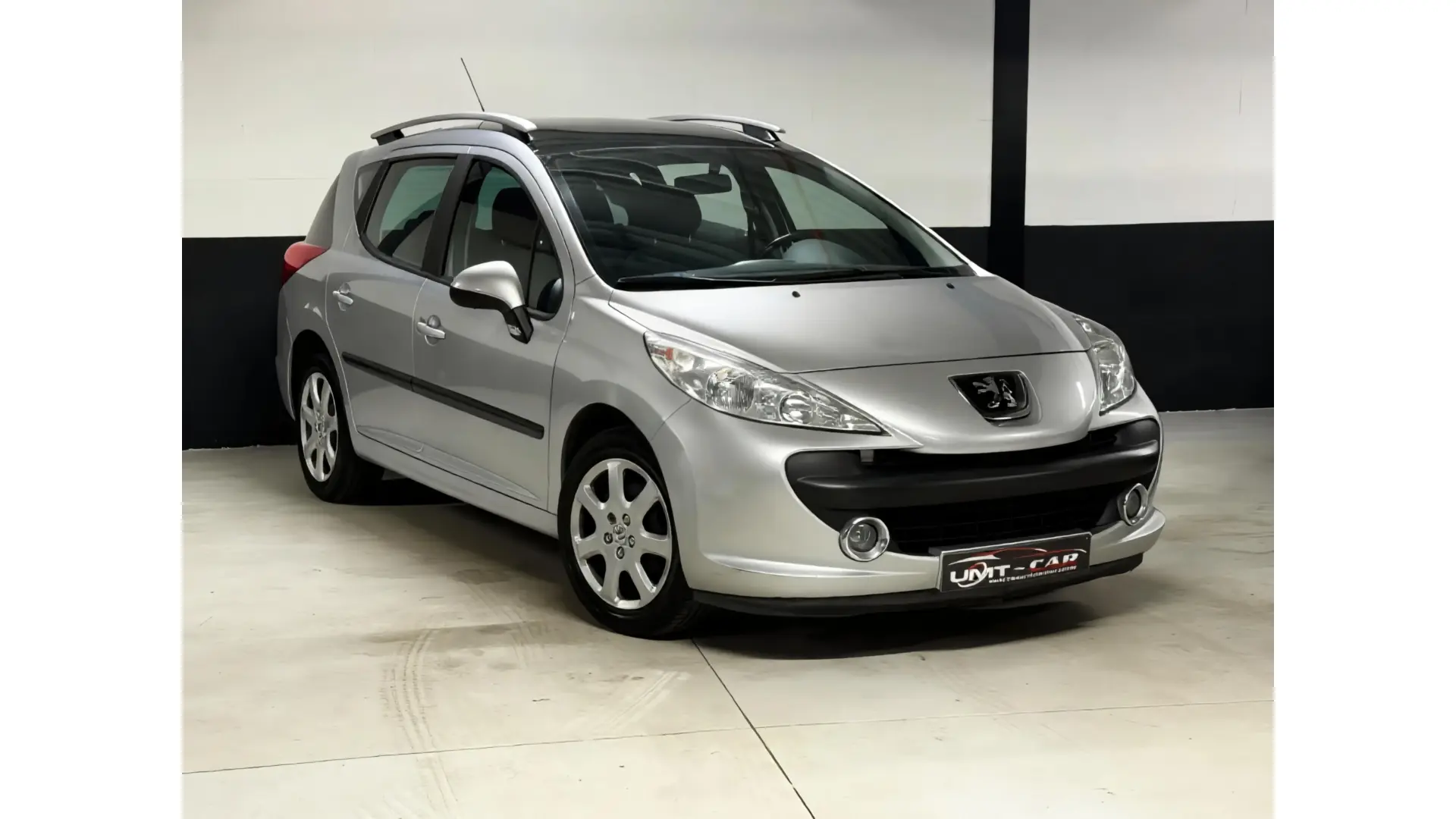 Peugeot 207 SW met Panoramadak — Top Occasie Met Garantie - Afbeelding 1 (groot)