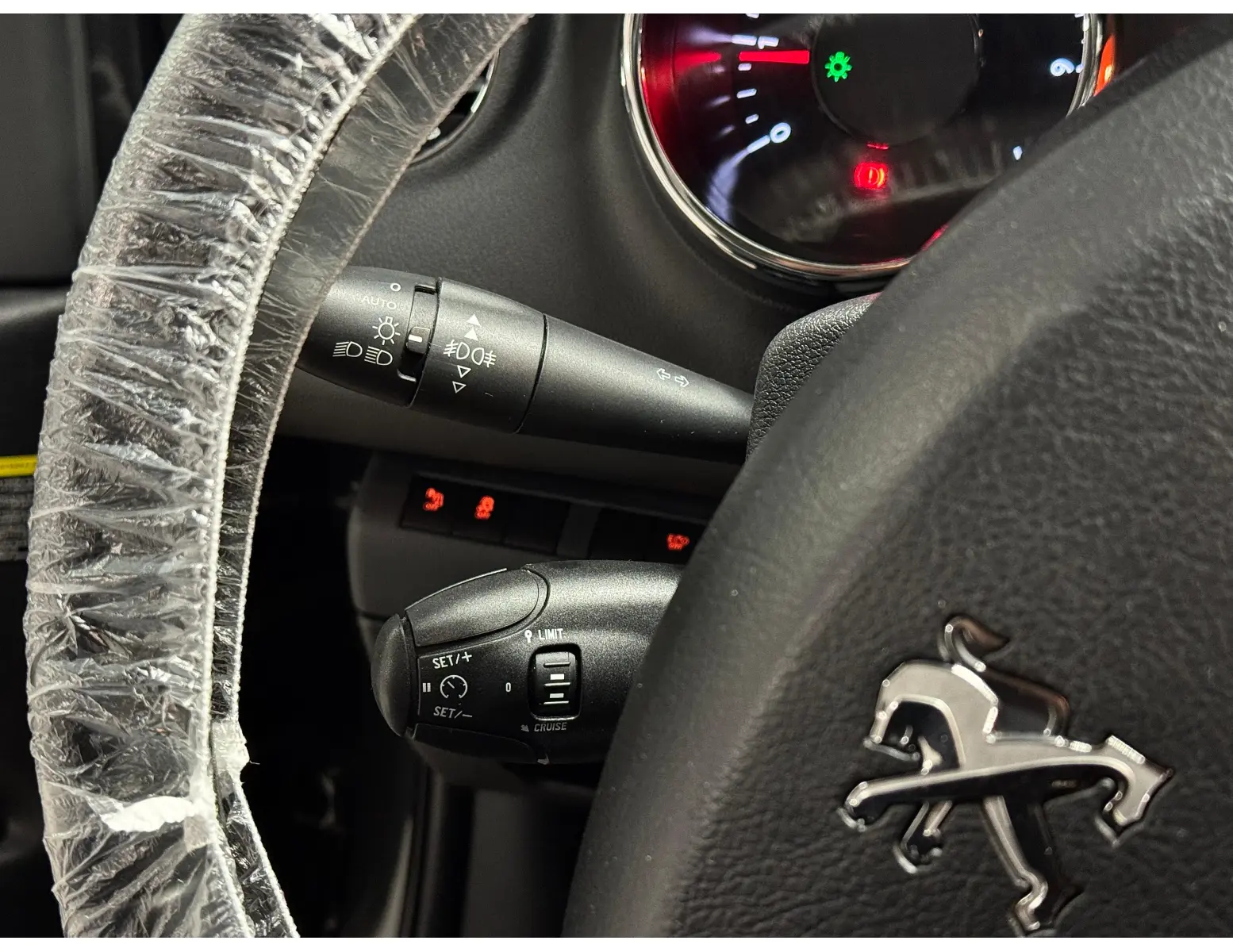 2015 Peugeot 5008 1.2i Benzine Topstaat Laag KM LEZ