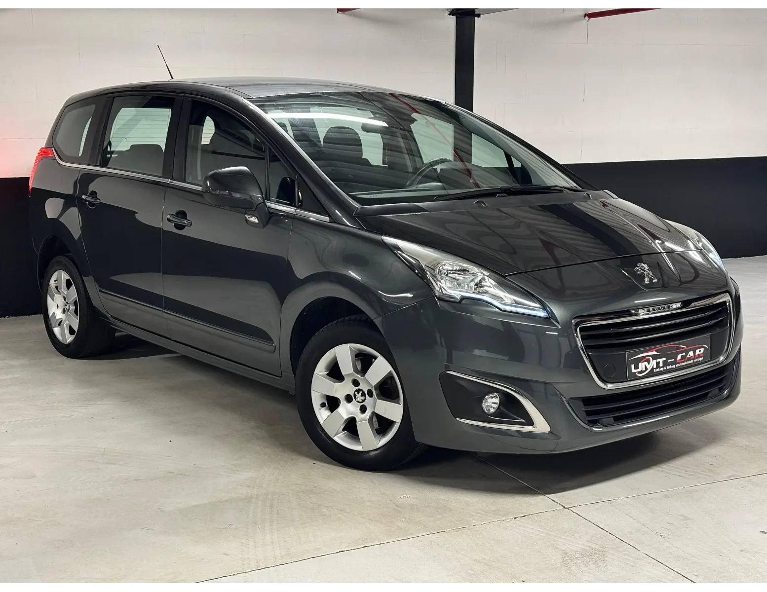 2015 Peugeot 5008 1.2i Benzine Topstaat Laag KM LEZ